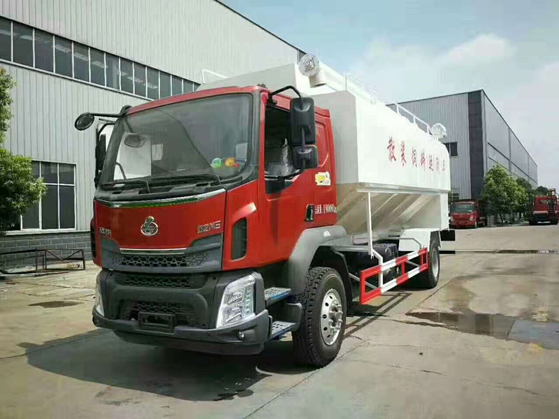乘龍28方散裝飼料運(yùn)輸車